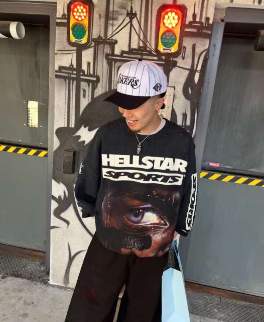 1:1 Quality  Hellstar Half face frayed crew neck Sweatshirt & Pants Set with NFC tag