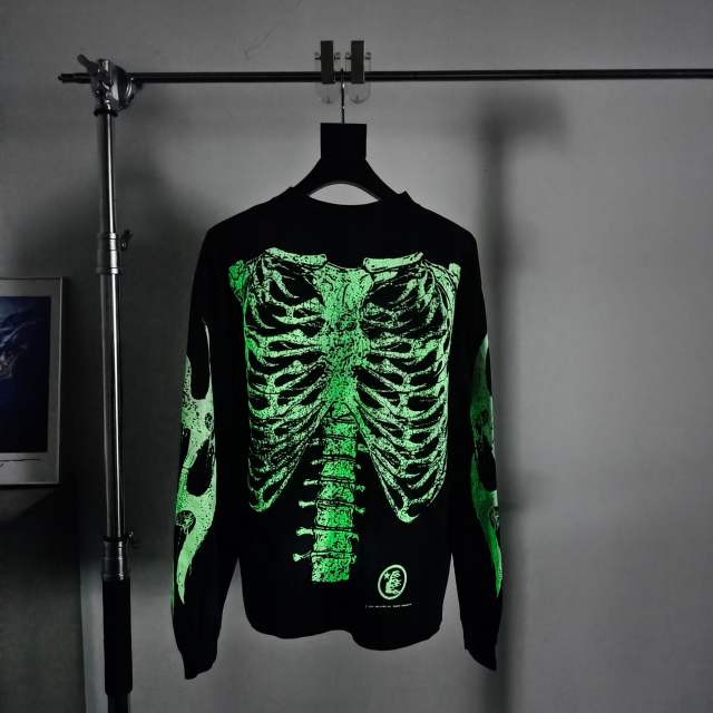 1:1 Quality  Hellstar Glow-in-the-dark bone print long-sleeved T-shirt with NFC tag
