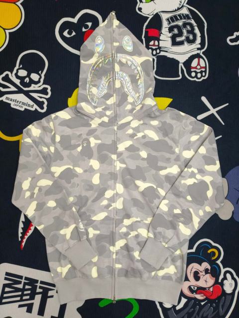 [Best Quality] 1:1 BAPE Shark Full Zip-up Camo Hoodie Glow in the Dark Gray