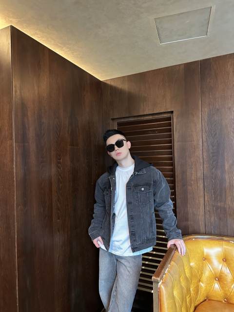 1:1 quality version 28452734 hooded denim jacket