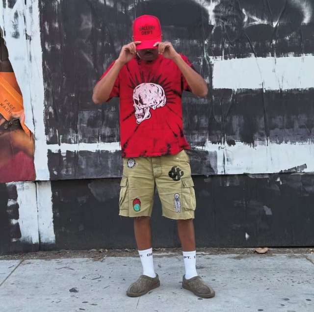 1:1 quality version Gallery Dept Punk White Skull Print Tee