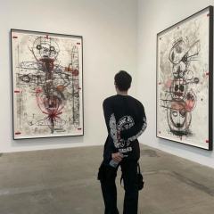 1:1 Top Quality CH White Black Sleeve T-Shirt