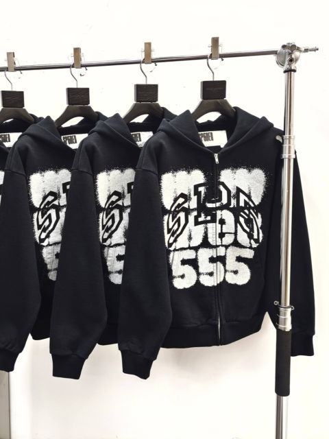1:1 quality version Black Layered White Letter Print Zipper Hoodie 28675076