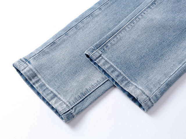 Embroidered Logo Distressed Jeans 28750121