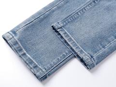 Knee-Ripped Jeans 28750137