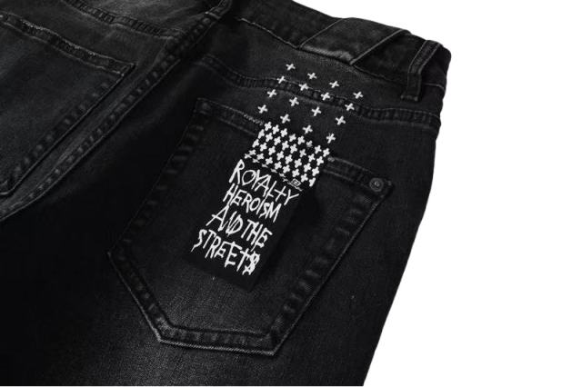 1:1 quality version Red Letter Embroidery Hole Jeans 28700618