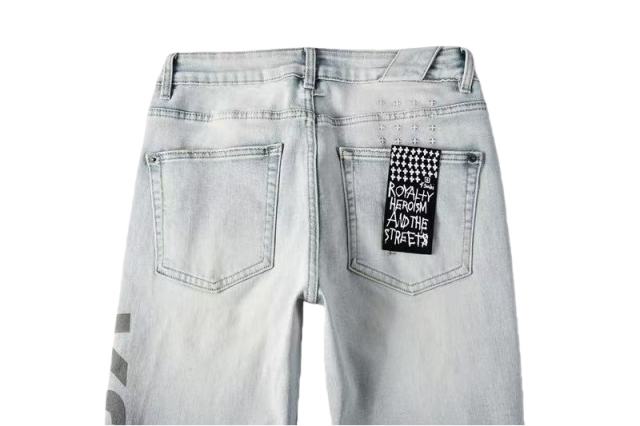 1:1 quality version Worn Hole Logo Printed Jeans 28700619