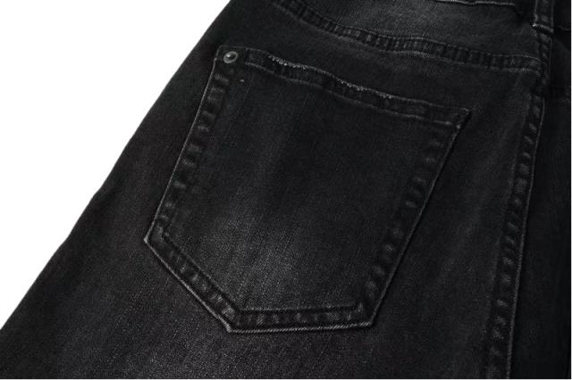 1:1 quality version Red Letter Embroidery Hole Jeans 28700618