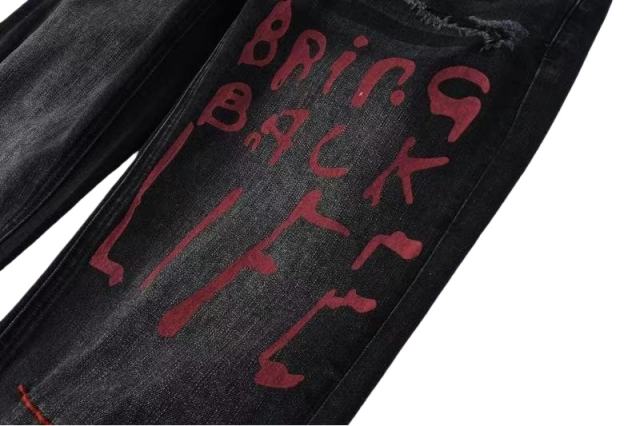 1:1 quality version Red Letter Embroidery Hole Jeans 28700618