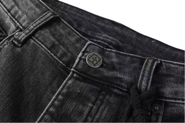 1:1 quality version Knee Logo Print Ripped Jeans 28700620
