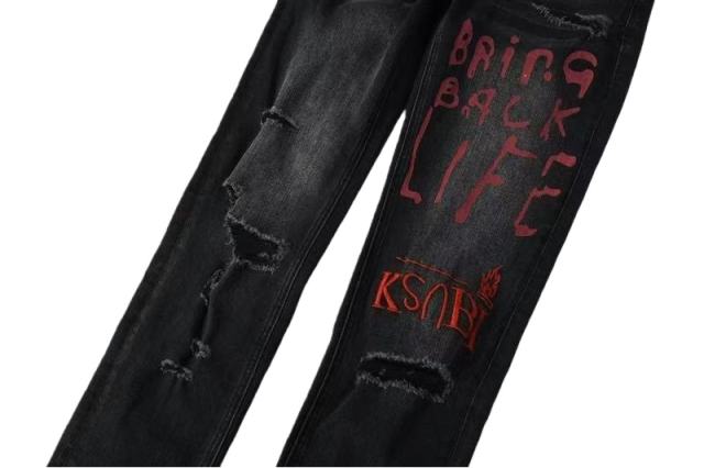 1:1 quality version Red Letter Embroidery Hole Jeans 28700618