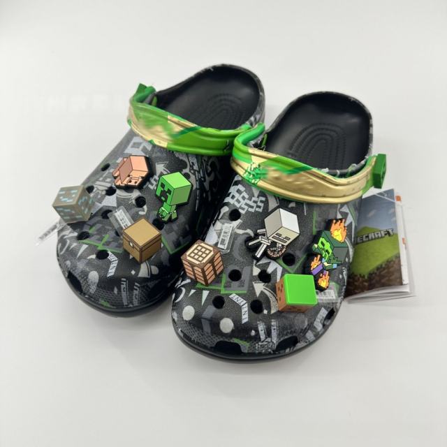 Crοcs x Minecraft Sandals