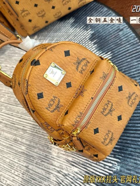 1:1 Top Quality Stark Studded Backpack