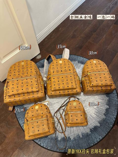 1:1 Top Quality Stark Studded Backpack