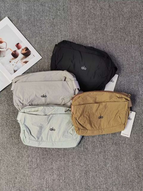 Alο Casual Chest Sling Bag