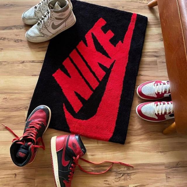 Swoosh Rug  54*90 cm