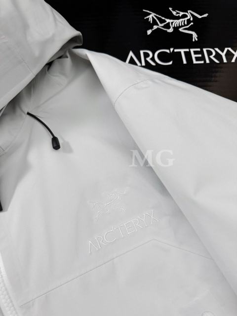 N100p-X3L GORE-TEX Pro Waterproof Jacket