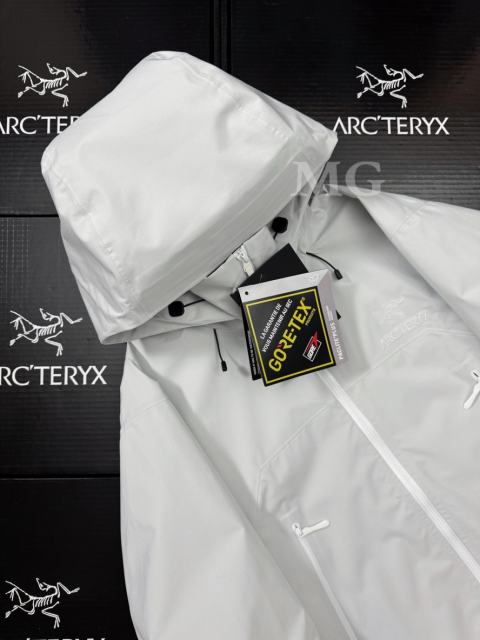 N100p-X3L GORE-TEX Pro Waterproof Jacket