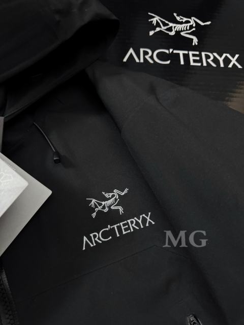 N100p-X3L GORE-TEX Pro Waterproof Jacket