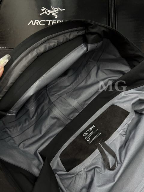 N100p-X3L GORE-TEX Pro Waterproof Jacket