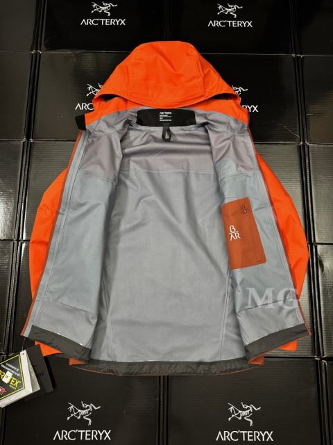 N100p-X3L GORE-TEX Pro Waterproof Jacket