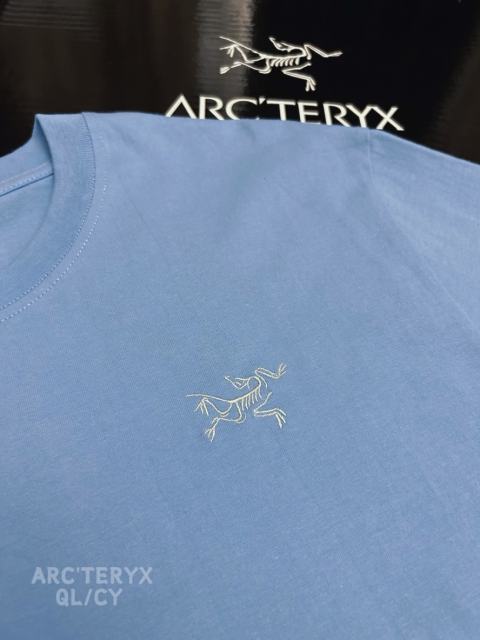 A Embroidered Logo Basic T-Shirt