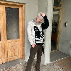 ERD Portrait Jacquard Knit Sweater Black Minimalist Face Graphic Pullover