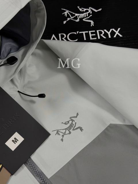 N100p-X3L GORE-TEX Pro Waterproof Jacket