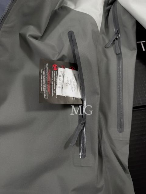 N100p-X3L GORE-TEX Pro Waterproof Jacket
