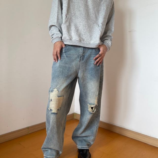 ERD Knee Light Wash Distressed Wide Leg Jeans