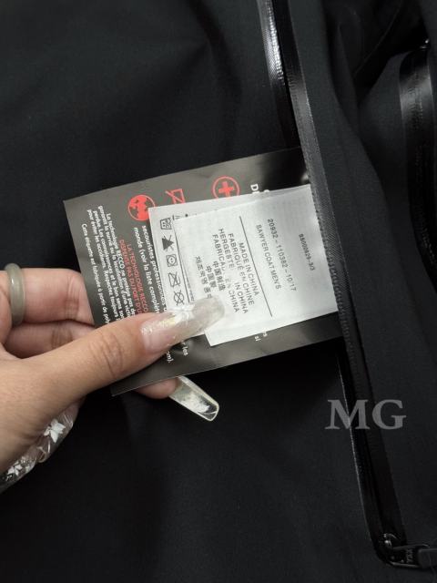 N100p-X3L GORE-TEX Pro Waterproof Jacket