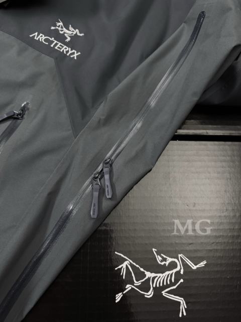 N100p-X3L GORE-TEX Pro Waterproof Jacket
