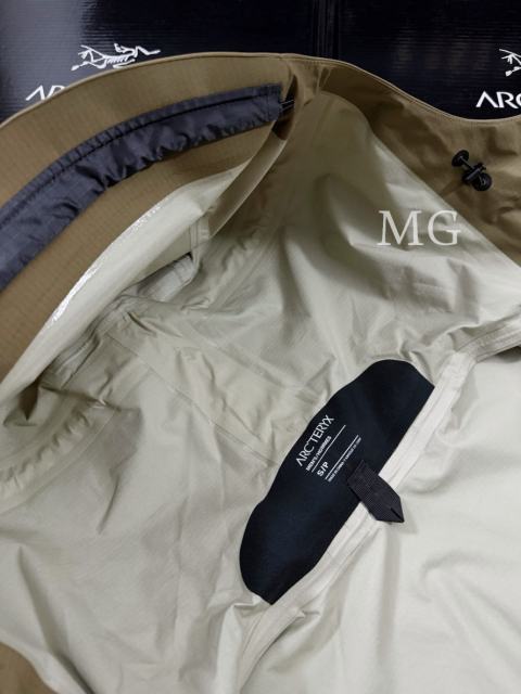 Alpha LT GORE-TEX Waterproof Jacket