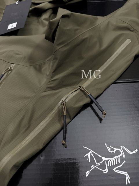 Alpha LT GORE-TEX Waterproof Jacket