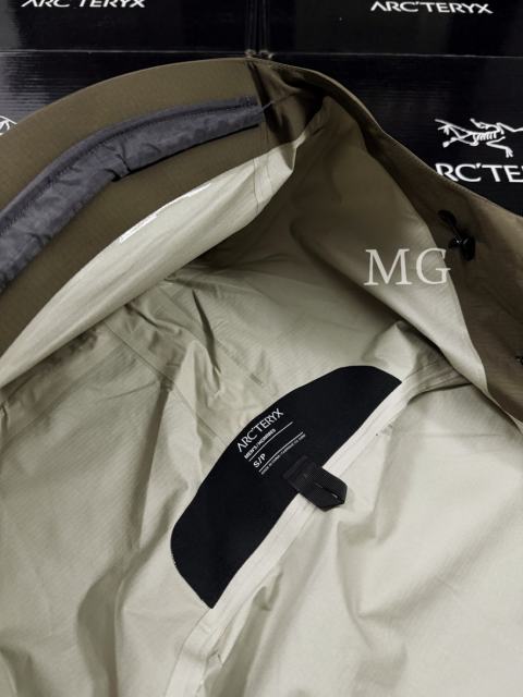 Alpha LT GORE-TEX Waterproof Jacket