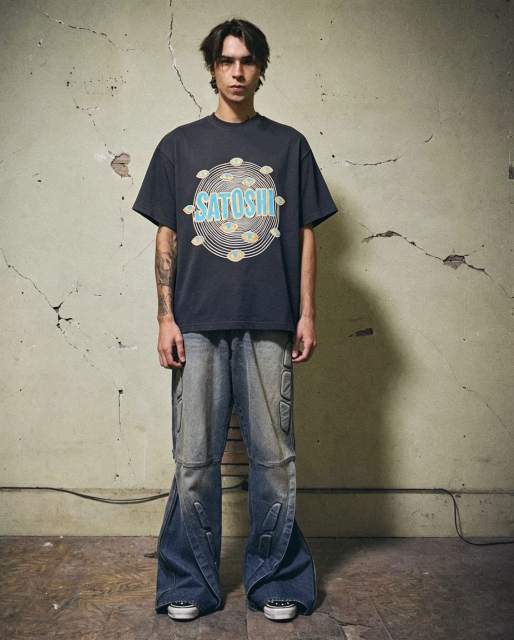 SATOSHI NAKAMOTO Wash Vintage Tee