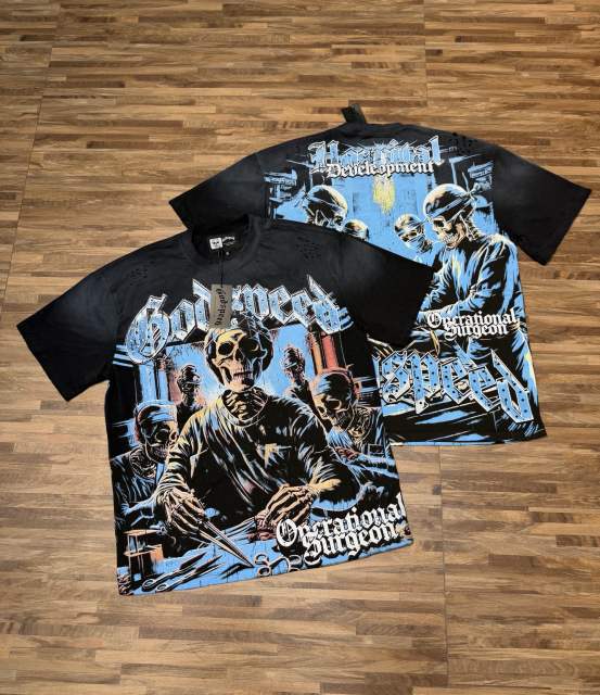 Vintage dark skeleton surgical print ripped and worn T-shirt  29035244