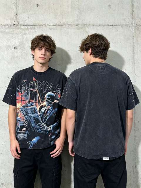 Dark skeleton print vintage-style T-shirt with a worn-out look 29033292