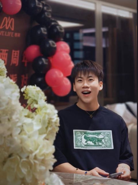1:1 Top Quality OW 3D Embossed Logo Tee