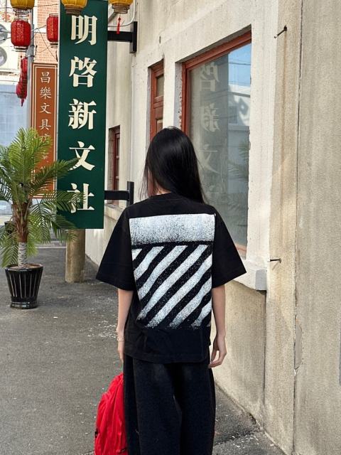 1:1 Top Quality OW Blurry Arrow Print Tee