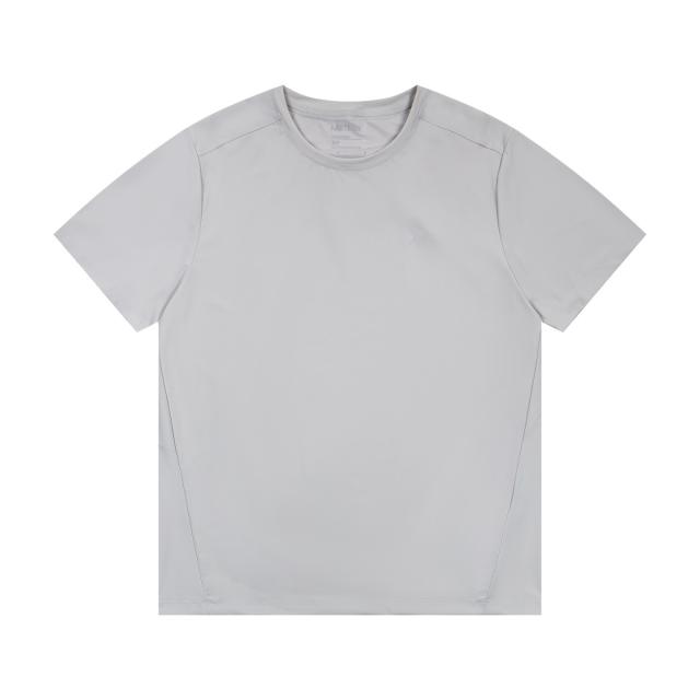 A Breathable Quick-Dry Classic Shirt