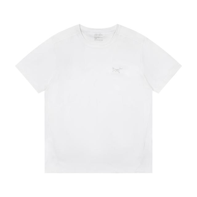 A Breathable Quick-Dry Classic Shirt