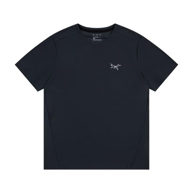 A Breathable Quick-Dry Classic Shirt