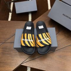 BLCG Tiger Print Logo Slides