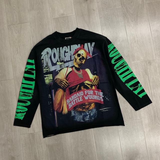 Washed Black Streetwear with Skeleton Gangster & Green Sleeve Print Long Sleeve T-Shirt 29069101