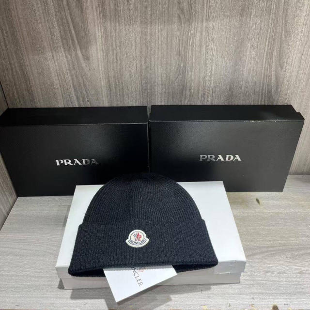M Classic Beanie