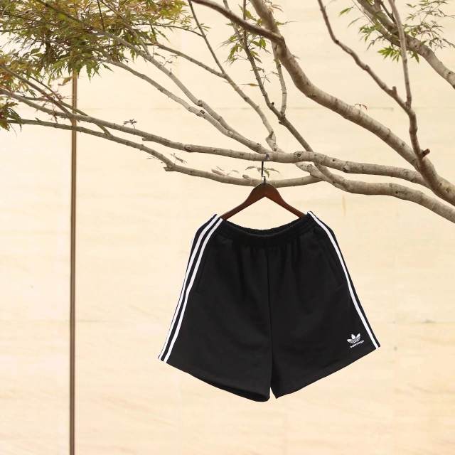 1:1 Best Quality Balenciaga Adidas Shorts Black