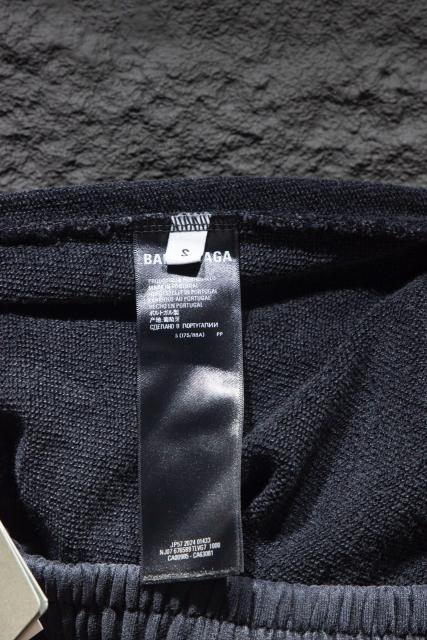 balenciaga embroidery black and white shorts