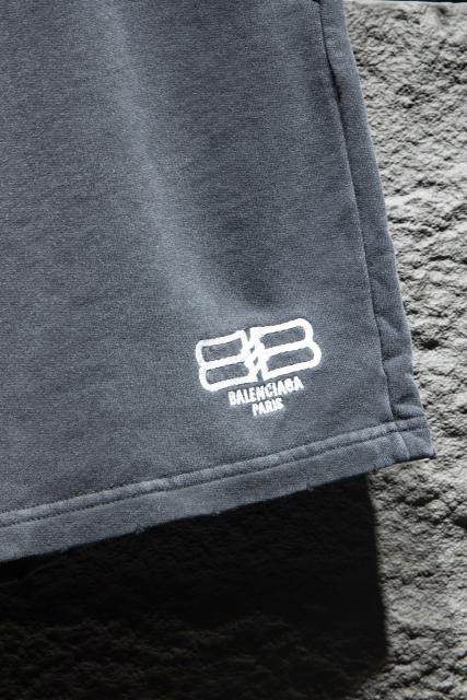 balencisga classic black and white shorts