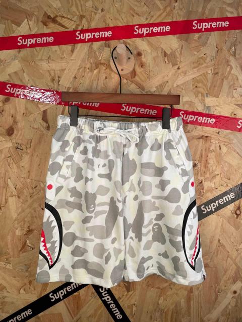 bape White Grey Camouflage Shark Print Drawstring Cotton Casual Shorts 29060761